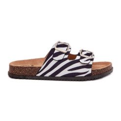 Inna Klapki Damskie Z Klamrami Zebra białe. Białe klapki damskie bez wzorów, ze skóry, bez obcasa, bez zapięcia. Za 108.68 zł.