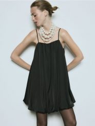 Zestaw naszyjników z imitacją pereł - biały. Białe naszyjniki damskie Reserved. Za 99.99 zł.