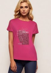 Ciemnoróżowy Bawełniany T-shirt z Ozdobnym Napisem i Cyrkoniami Krisiona. Czerwone t-shirty damskie Born2be, l, bez wzorów, z bawełny, bez kołnierzyka. Za 34.99 zł.