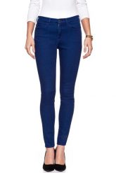 WRANGLER HIGH SKINNY RINSEWASH W27H61023. Rurki damskie Wrangler, bez wzorów, z jeansu, z podwyższonym stanem. W wyprzedaży za 89.99 zł.