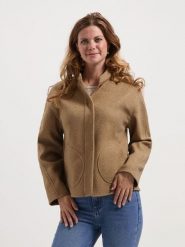 TRAVELIN' Kurtka przejściowa w kolorze beżowym rozmiar: M. Brązowe kurtki damskie Travelin', m, bez wzorów, bez kaptura. Za 326.99 zł.
