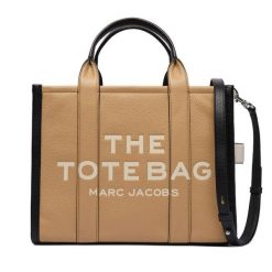 Torebka Marc Jacobs. Brązowe torebki klasyczne damskie Marc Jacobs, bez dodatków. Za 2,099.00 zł.