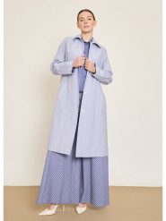 BGN Płaszcz przejściowy w kolorze błękitnym rozmiar: 34. Niebieskie płaszcze damskie BGN, bez wzorów, z tkaniny, bez kaptura. Za 165.99 zł.