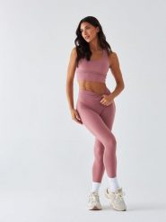 Legginsy Sportowe BeShaped Pilates Joga. Czerwone legginsy damskie BESHAPED, xl, bez wzorów, z dzianiny, z podwyższonym stanem, na fitness i siłownię. Za 199.00 zł.