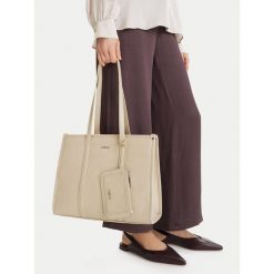 Torebka MEXX. Brązowe torebki klasyczne damskie Mexx, bez dodatków. Za 199.99 zł.