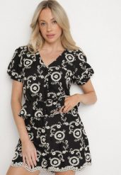 Czarna Bawełniana Bluzka z Ozdobnym Haftem Selselina. Czarne bluzki damskie Born2be, l, bez wzorów, z bawełny, eleganckie, bez kołnierzyka, bez ramiączek. Za 84.99 zł.