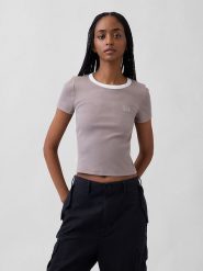 GAP Koszulka w kolorze szaroróżowym rozmiar: XXL. Różowe bluzki damskie GAP, xxl, bez wzorów, bez kołnierzyka, bez ramiączek. Za 57.60 zł.