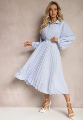Niebieska Rozkloszowana Sukienka Midi z Guzikami i Paskiem Ozdobiona Plisowaniem Lathori. Niebieskie sukienki damskie Renee, bez wzorów, bez ramiączek. Za 139.99 zł.