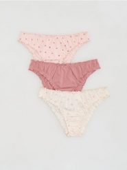 Bawełniane majtki figi 3 pack - brudny róż. Czerwone figi Reserved, bez wzorów, z bawełny. Za 59.99 zł.