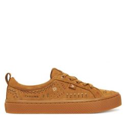 Trampki Cariuma. Brązowe trampki damskie CARIUMA, bez wzorów, bez zapięcia. Za 529.99 zł.