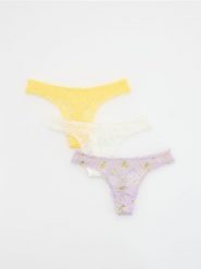 Siateczkowe majtki stringi 3 pack - fioletowy. Fioletowe stringi Reserved, bez wzorów. W wyprzedaży za 19.99 zł.