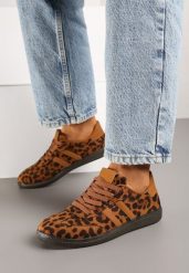 Brązowe Sneakersy z Imitacji Zamszu w Panterkę na Płaskiej Podeszwie Memeriana. Brązowe obuwie sportowe damskie Born2be, na lato, z jeansu, bez zapięcia, trekkingowe. Za 69.99 zł.