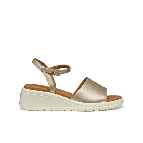 Damskie sandały z klinem Geox Meliconia A. Żółte sandały damskie Converse, bez wzorów, z gumy, bez obcasa, na koturnie, bez zapięcia. Za 300.00 zł.
