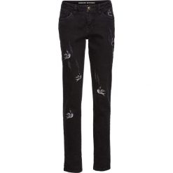 Dżinsy Boyfriend z haftem bonprix czarny denim. Czarne jeansy damskie bonprix. Za 109.99 zł.