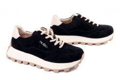 Filippo DP7498/26 BK czarny, półbuty damskie. Czarne półbuty damskie Filippo, bez wzorów, ze skóry, bez obcasa, bez zapięcia. Za 229.90 zł.