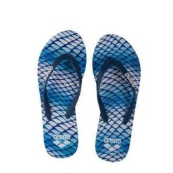 Klapki japonki basenowe plażowe klasyczne Arena Beach Tong. Białe klapki damskie Arena, bez wzorów, bez obcasa, bez zapięcia. Za 79.00 zł.