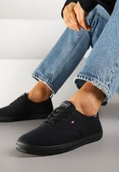 Czarne Basicowe Tenisówki Vices Hallriva. Czarne obuwie sportowe damskie Renee, z jeansu, bez zapięcia, tenisowe. Za 44.99 zł.