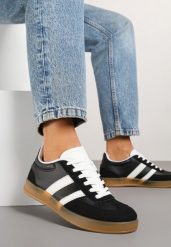 Czarne Sneakersy Typu Kultowe Tenisówki z Ozdobnymi Przeszyciami Selfia. Czarne obuwie sportowe damskie Born2be, bez wzorów, z jeansu, bez zapięcia. Za 89.99 zł.
