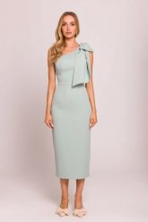 Elegancka sukienka ołówkowa na jedno ramię z kokardą miętowa. Zielone sukienki damskie MOE, bez wzorów, z elastanu, eleganckie, bez ramiączek. Za 389.00 zł.