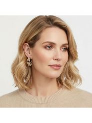 Otazu Pozłacane kolczyki-półkreole z kryształami Swarovski rozmiar: onesize. Szare kolczyki damskie Otazu, z kryształem, pozłacane. Za 86.99 zł.