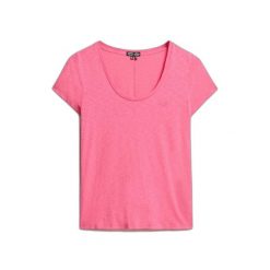 Koszulka damska Superdry Scoop. Czerwone bluzki damskie Superdry, bez wzorów, bez kołnierzyka, bez ramiączek. Za 108.00 zł.