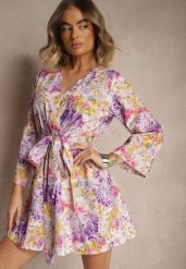 Fioletowy Kopertowy Kombinezon z Wiązanym Paskiem i Rozszerzanymi Rękawami Telurea. Fioletowe sukienki damskie Renee, bez wzorów, eleganckie, bez ramiączek. W wyprzedaży za 83.99 zł.