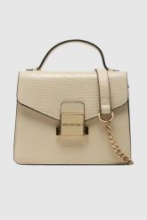 VALENTINO Mały ecru kuferek z logo carrie satchel. Brązowe kuferki damskie Valentino by Mario Valentino, bez dodatków. W wyprzedaży za 359.99 zł.