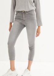 Jeansy o kroju skinny 7/8 z wygodnym stretchem. Szare jeansy damskie bonprix. Za 82.99 zł.