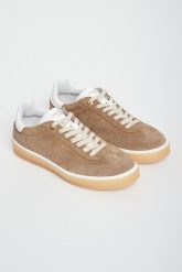Sneakersy damskie zamszowe TWINSET. Obuwie sportowe damskie Twinset Milano, z zamszu, bez zapięcia. Za 929.00 zł.