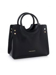 Vince Camuto Torebka "Perugia" w kolorze czarnym - 28 x 22 x 14 cm rozmiar: onesize. Czarne torebki klasyczne damskie Vince Camuto, z materiału, przez ramię, bez dodatków. Za 152.62 zł.