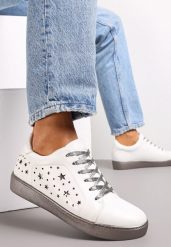 Srebrne Sneakersy z Ozdobnymi Gwiazdkami i Sznurówkami z Błyszczącą Nitką Aliaha. Szare obuwie sportowe damskie Renee, bez zapięcia. Za 44.99 zł.