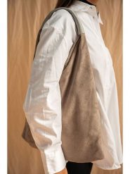 Abaco Skórzany shopper bag "Deni" w kolorze beżowym - 40 x 47 cm rozmiar: onesize. Brązowe shopper bag Abaco, bez wzorów, z denimu, na ramię, bez dodatków. Za 276.05 zł.