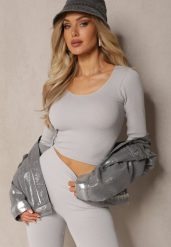 Szara Dopasowana Bluzka w Prążki o Krótkim Kroju Elowenia. Szare bluzki damskie Renee, bez wzorów, sportowe, bez kołnierzyka, bez ramiączek. Za 44.99 zł.