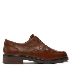 Oxfordy Caprice. Brązowe półbuty damskie Caprice, bez wzorów, bez obcasa, bez zapięcia. Za 249.99 zł.