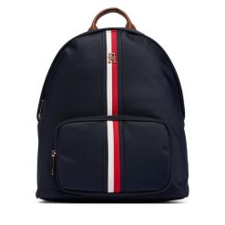 Plecak Tommy Hilfiger. Niebieskie plecaki Tommy Hilfiger, bez wzorów. Za 489.99 zł.