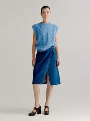 Josephine & Co Spódnica dżinsowa "Lianne" w kolorze niebieskim rozmiar: 36. Niebieskie spódnice damskie Josephine & Co, bez wzorów, midi. Za 230.99 zł.