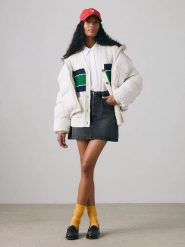 Levi's Spódnica dżinsowa w kolorze czarnym rozmiar: W25. Czarne spódnice damskie Levi's, na co dzień, s, z aplikacjami, z bawełny, klasyczne, mini. Za 156.98 zł.