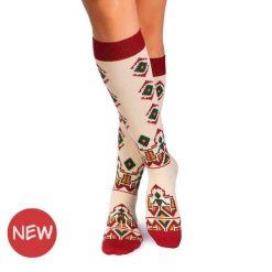 Damskie bawełniane skarpetki 3/4 z tradycyjnymi motywami w kolorze ecru. Białe skarpetki damskie OEM, bez wzorów, z bawełny. W wyprzedaży za 45.15 zł.