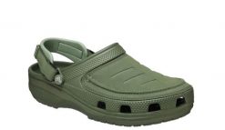 Klapki Crocs Model Yukon Vista Ii Lr Clog M Kolor Zielony. Zielone klapki damskie Crocs, bez wzorów, z gumy, bez obcasa, bez zapięcia. Za 329.99 zł.