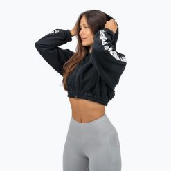 Bluza NEBBIA Crop Hoodie Iconic. Czarne bluzy damskie Nebbia, bez wzorów, bez kaptura. Za 179.99 zł.