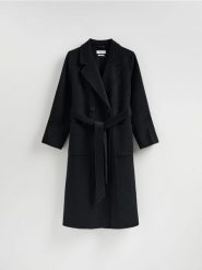 Dwurzędowy płaszcz z wełną - czarny. Czarne płaszcze damskie Reserved, l, bez wzorów, z tkaniny, bez kaptura. Za 499.99 zł.