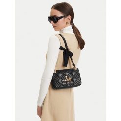 Torebka LOVE MOSCHINO. Czarne torebki klasyczne damskie Love Moschino, bez dodatków. Za 937.99 zł.