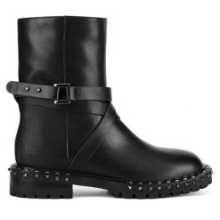Botki Eva Minge. Czarne botki damskie Eva Minge, bez obcasa, na płaskiej podeszwie, bez zapięcia. Za 599.99 zł.