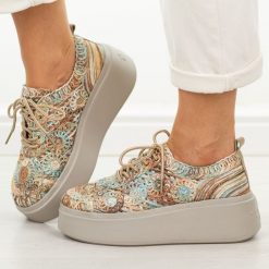 Pomarańczowe sneakersy damskie Filippo Dp7799/26. Brązowe obuwie sportowe casual damskie Filippo, z jeansu, bez zapięcia. Za 289.00 zł.