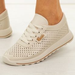 Beżowe ażurowe półbuty damskie Potocki 16346. Brązowe półbuty damskie POTOCKI, na lato, z aplikacjami, z jeansu, bez obcasa, na płaskiej podeszwie, bez zapięcia. W wyprzedaży za 122.32 zł.