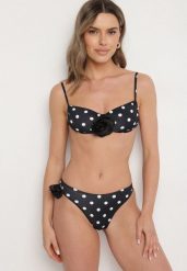 Czarne Bikini w Kropki Biustonosz i Majtki Figi z Kwiatowymi Aplikacjami Moritia. Czarne bikini Born2be, z aplikacjami. Za 59.99 zł.