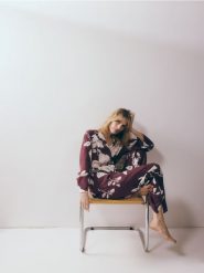 Dwuczęściowa piżama z wiskozy - mahoniowy. Brązowe piżamy damskie Reserved, bez wzorów, z tkaniny, bez ramiączek. W wyprzedaży za 89.99 zł.