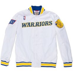 Kurtka Golden State Warriors NBA Authentic 1996. Białe kurtki damskie Mitchell & Ness, bez wzorów, bez kaptura. Za 870.00 zł.