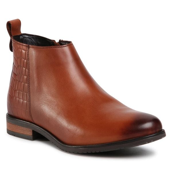 Botki Lasocki. Brązowe botki damskie Lasocki, bez obcasa, na płaskiej podeszwie, bez zapięcia. Za 102.99 zł.