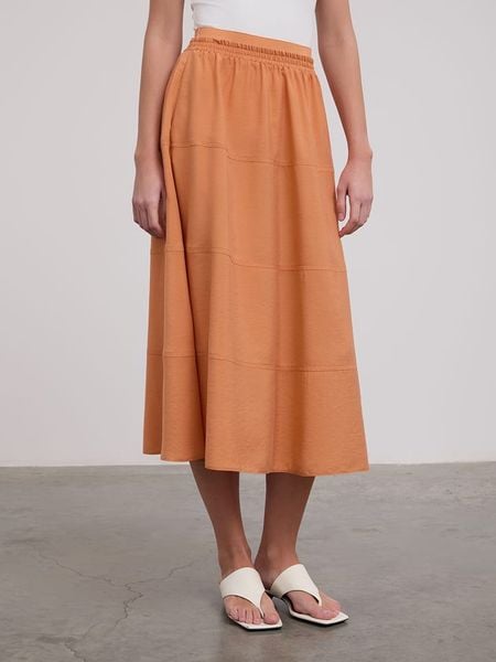 BGN Spódnica w kolorze pomarańczowym rozmiar: 36. Pomarańczowe spódnice damskie BGN, na imprezę, bez wzorów, midi. Za 69.91 zł.